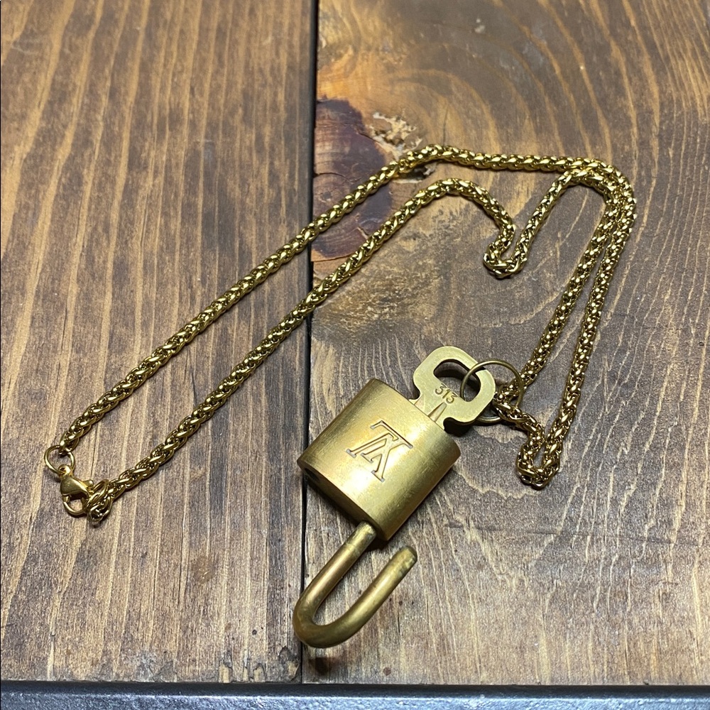 Louis Vuitton #313 Authentic Gold Padlock Pendant Necklace - Picture 10 of 11